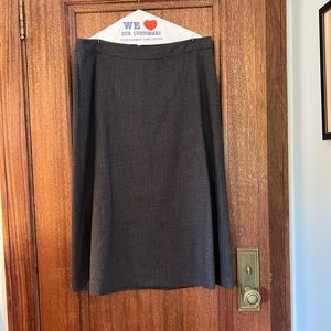 Gorgeous A-line midi skirt with pockets